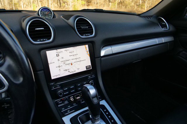 Used 2018 Porsche 718 Boxster S image 15