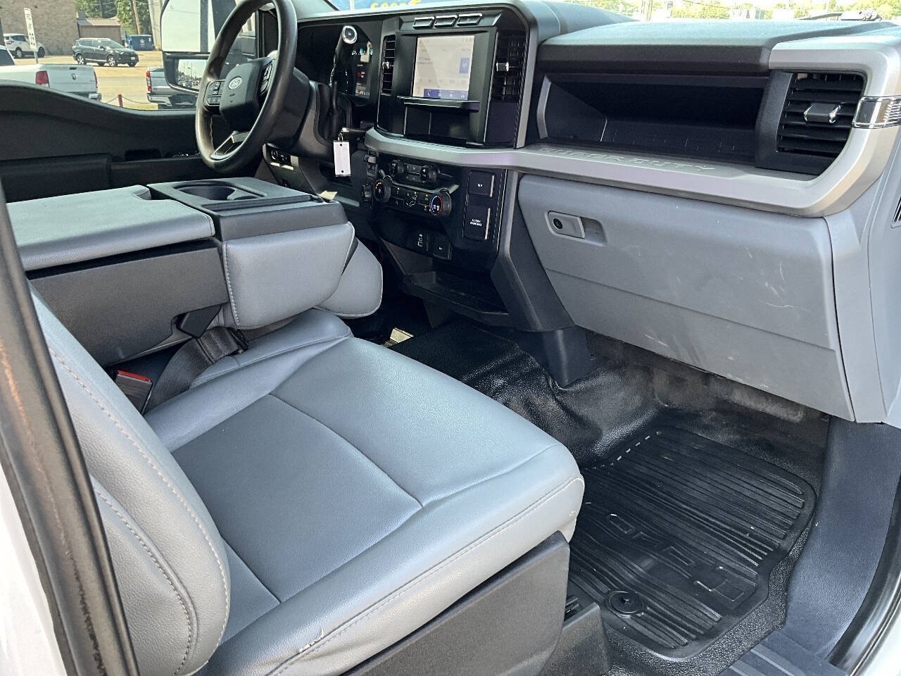 Used 2023 Ford F350 XL w/ XL Chrome Package AWD/4WD image 34