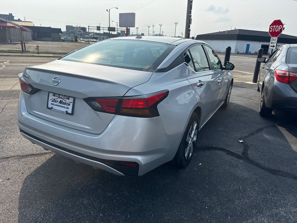 Used 2019 Nissan Altima 2.5 S FWD image 7