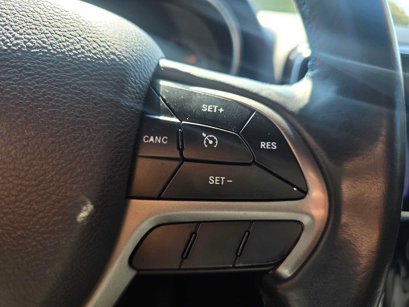 Used 2019 Jeep Grand Cherokee Laredo RWD image 33