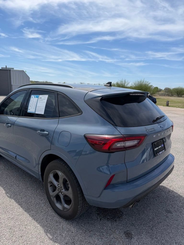 Used 2023 Ford Escape ST-Line image 6