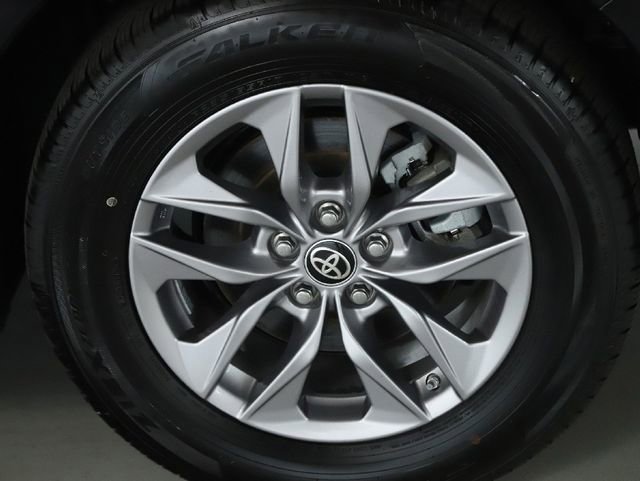 Used 2024 Toyota Sienna XLE image 44