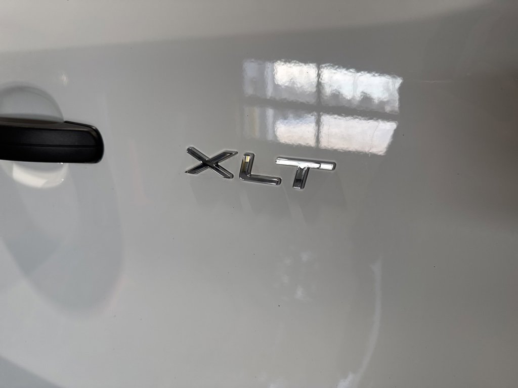 Used 2024 Ford Transit 350 XLT image 7