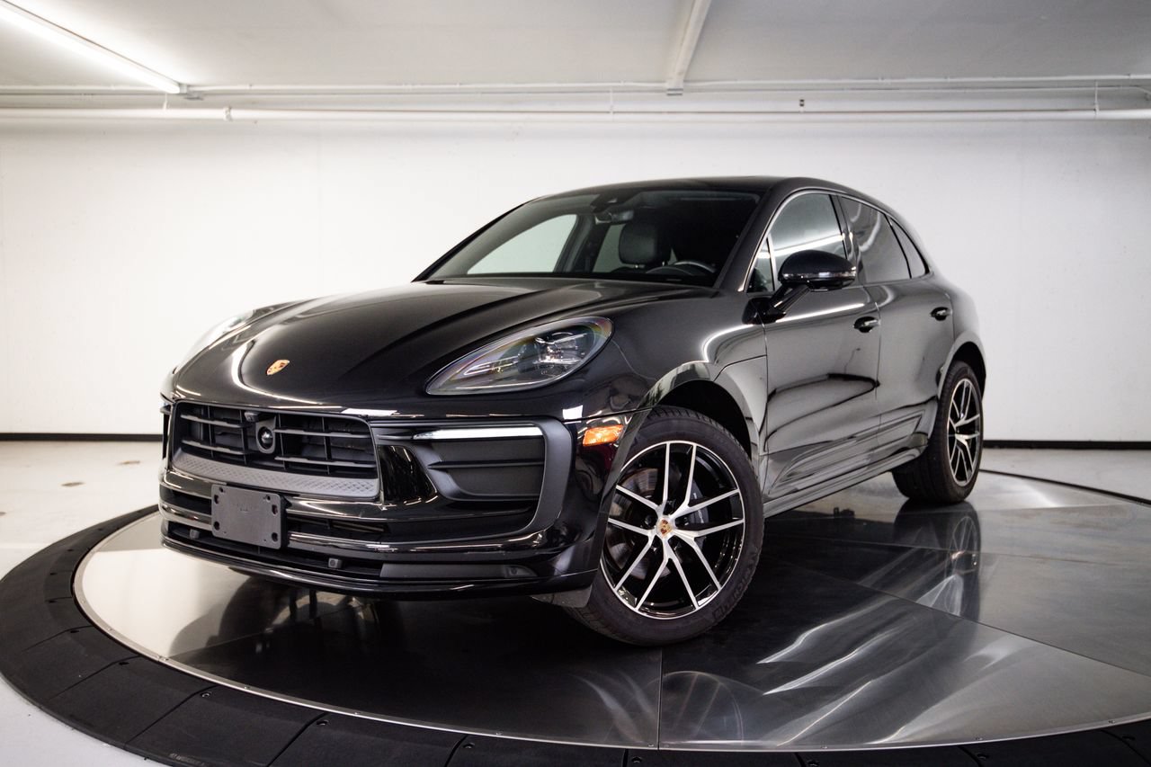 Certified 2023 Porsche Macan AWD/4WD video 1