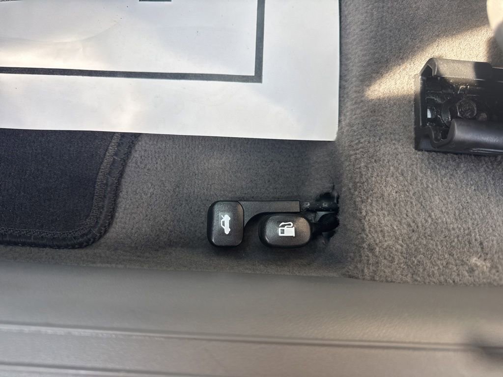 Used 2024 Hyundai Elantra SEL image 16