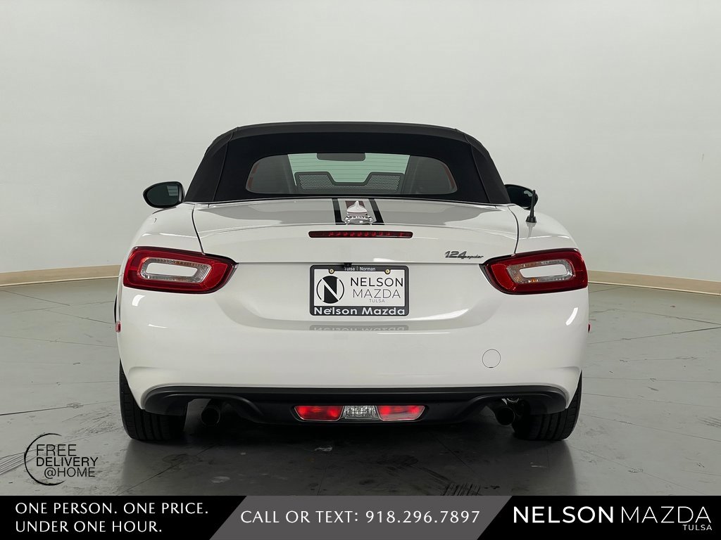 Used 2020 FIAT 124 Spider Classica w/ Technology Group image 8