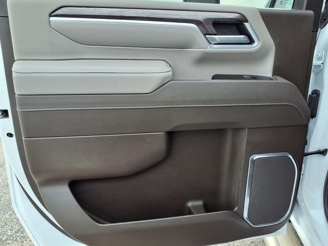 Used 2025 Chevrolet Silverado 3500 LTZ w/ LTZ Convenience Package image 69