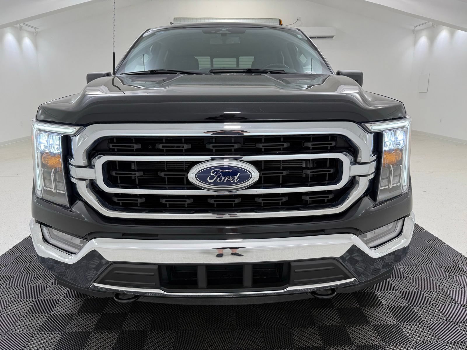 Used 2023 Ford F150 XLT w/ Equipment Group 302A High AWD/4WD image 2