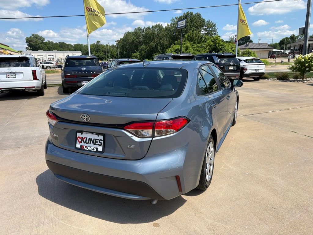 Used 2020 Toyota Corolla LE FWD image 10