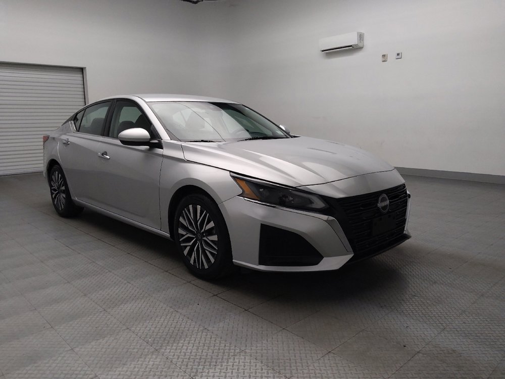Used 2023 Nissan Altima 2.5 SV image 13
