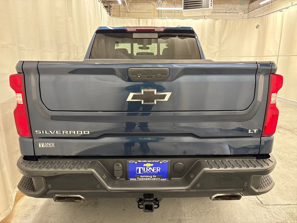 Used 2021 Chevrolet Silverado 1500 LT Trail Boss w/ Convenience Package II AWD/4WD image 4