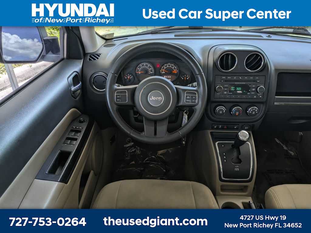 Used 2016 Jeep Patriot Latitude FWD image 20