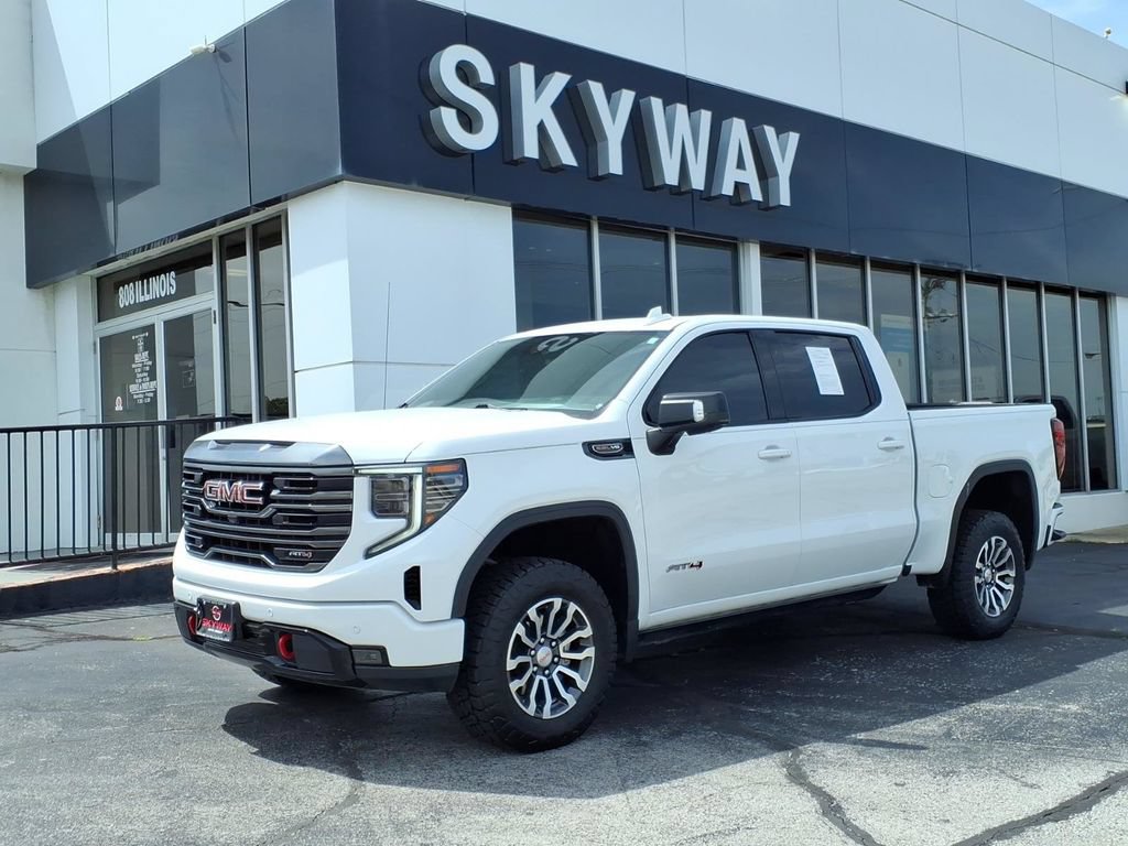 Used 2023 GMC Sierra 1500 AT4 AWD/4WD image 1