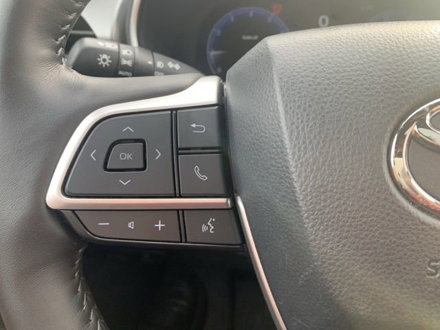 Used 2024 Toyota Highlander Platinum image 24