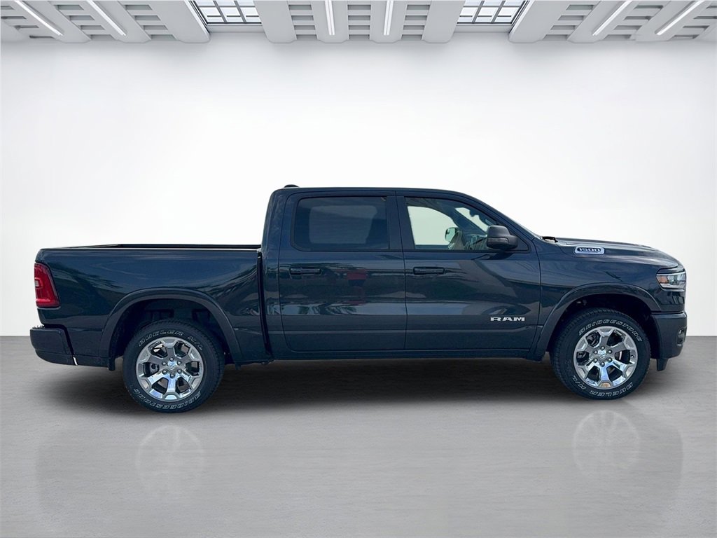New 2026 RAM 1500 4x4 Crew Cab image 2