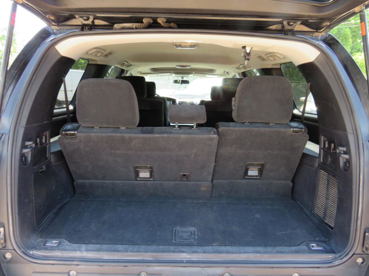 Used 2014 Toyota Sequoia SR5 w/ Sport Appearance Package RWD image 24