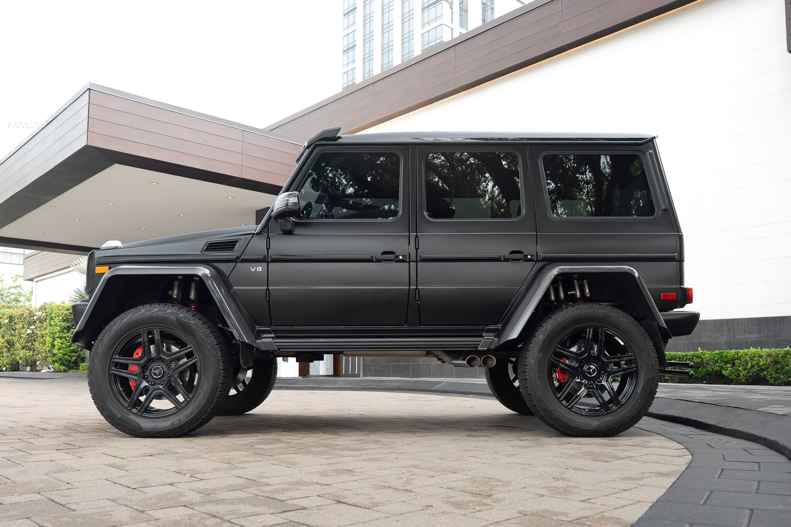 Used 2017 Mercedes-Benz G 550 Squared image 17