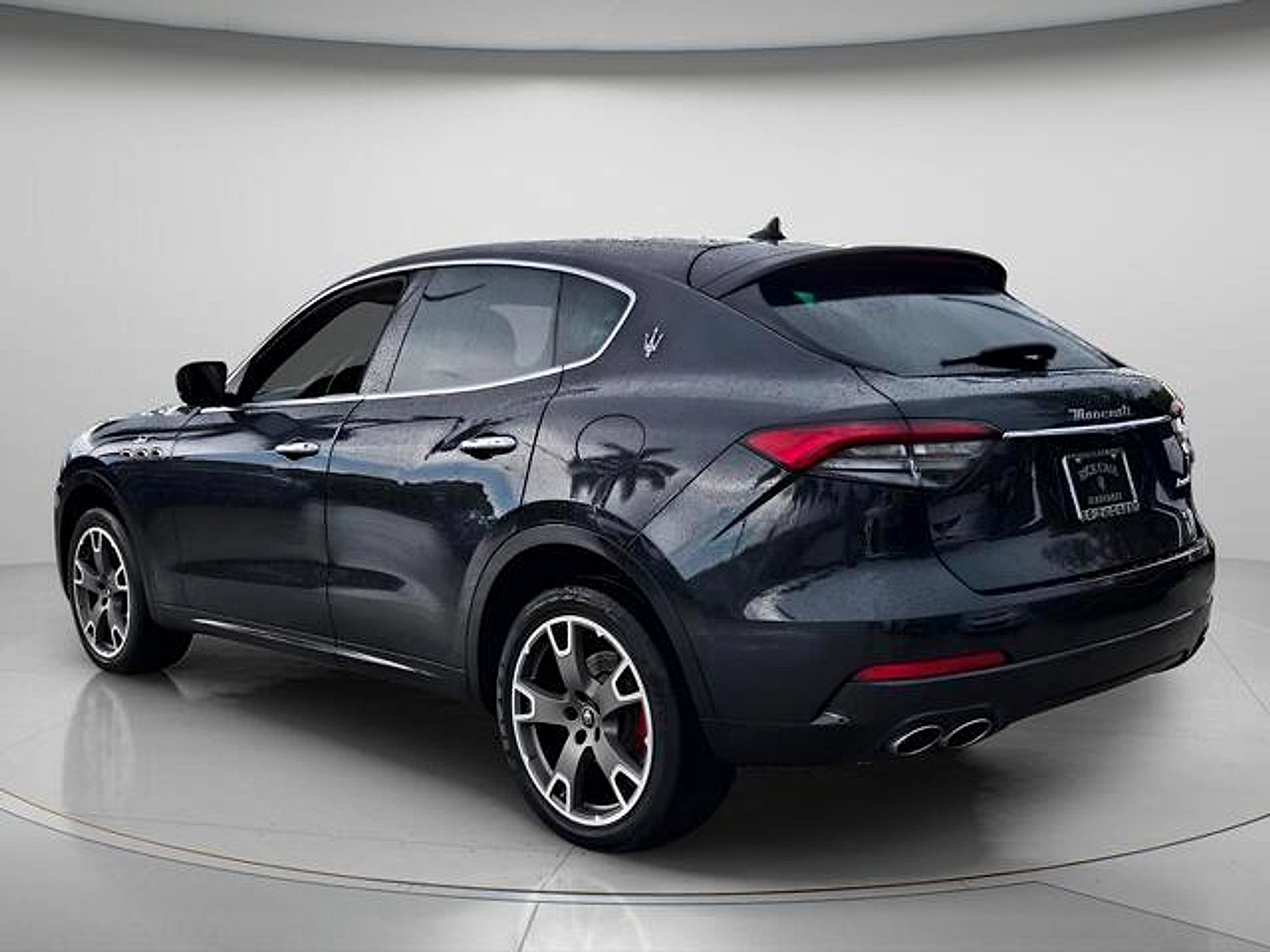 Used 2023 Maserati Levante GT AWD/4WD image 8