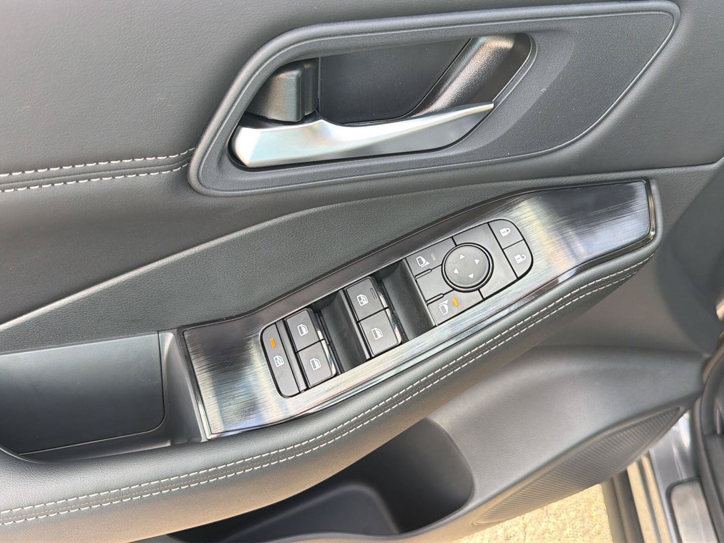 New 2026 Nissan Rogue Dark Armor FWD image 32