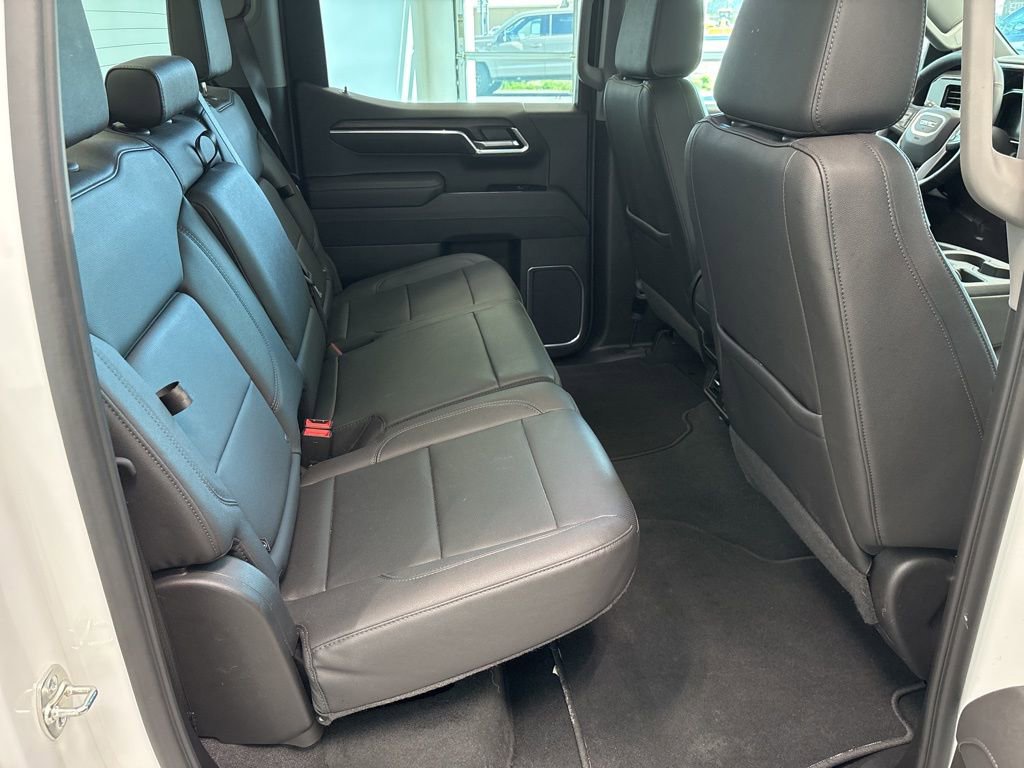 Used 2026 GMC Sierra 1500 SLT image 16