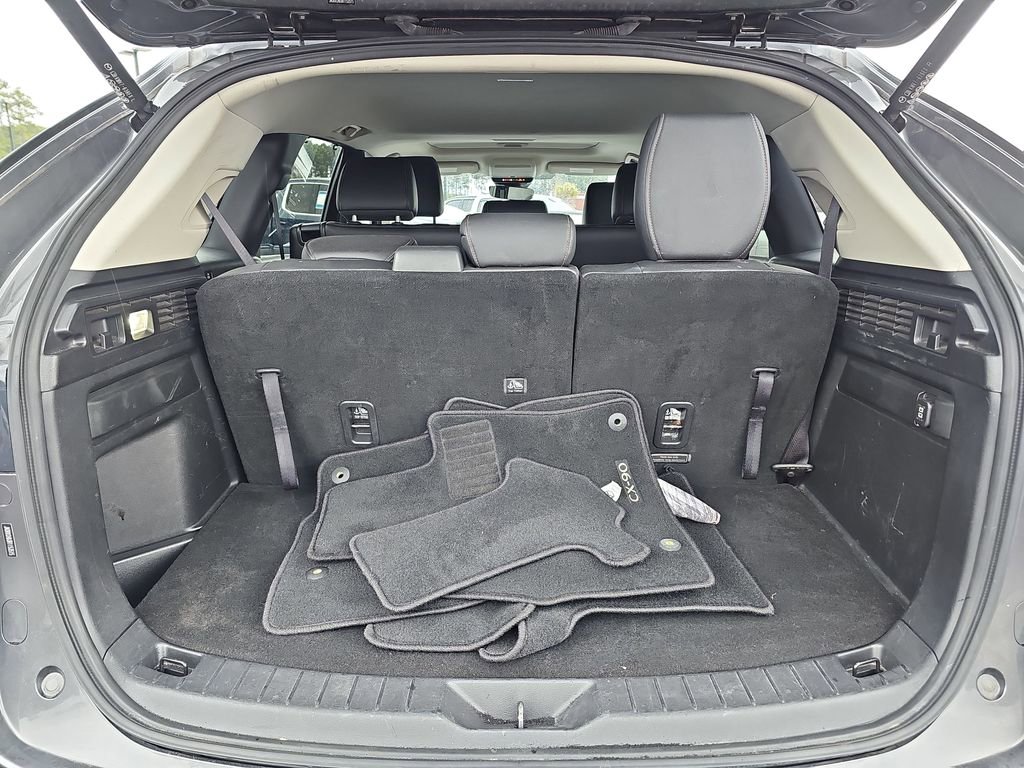 Used 2024 MAZDA CX-90 3.3 Turbo w/ Preferred Plus image 16
