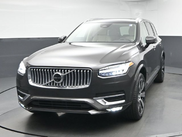 Used 2024 Volvo XC90 B6 Plus w/ Protection Package Premier AWD/4WD image 3