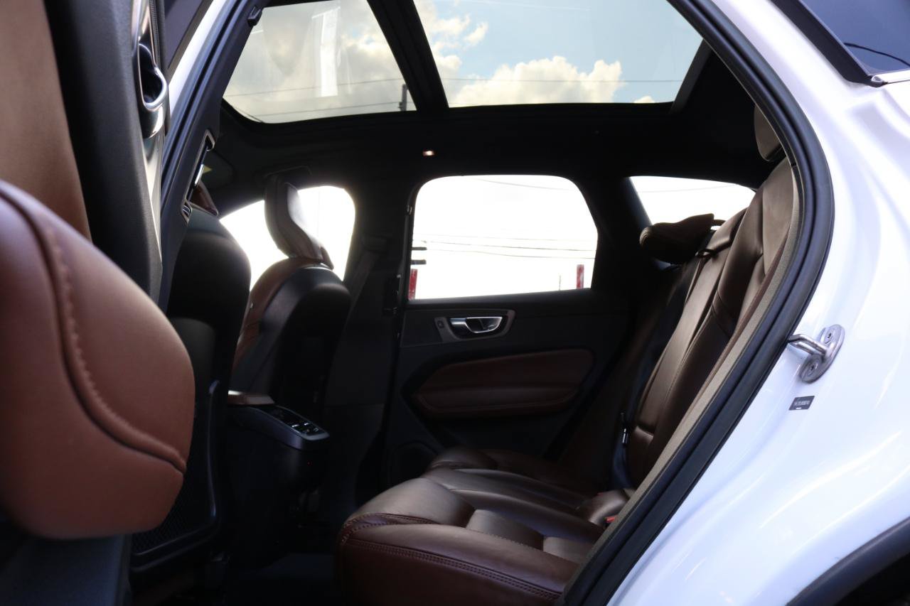 Used 2022 Volvo XC60 B5 Inscription w/ Climate Package AWD/4WD image 40