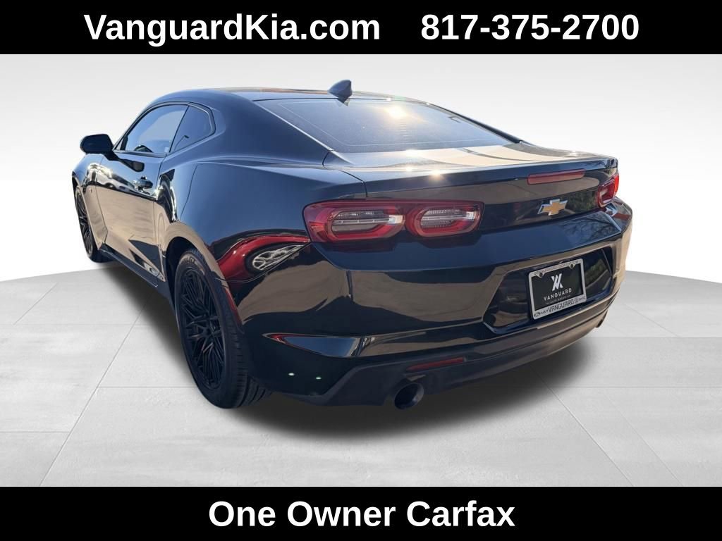 Used 2020 Chevrolet Camaro LT w/ Technology Package image 2