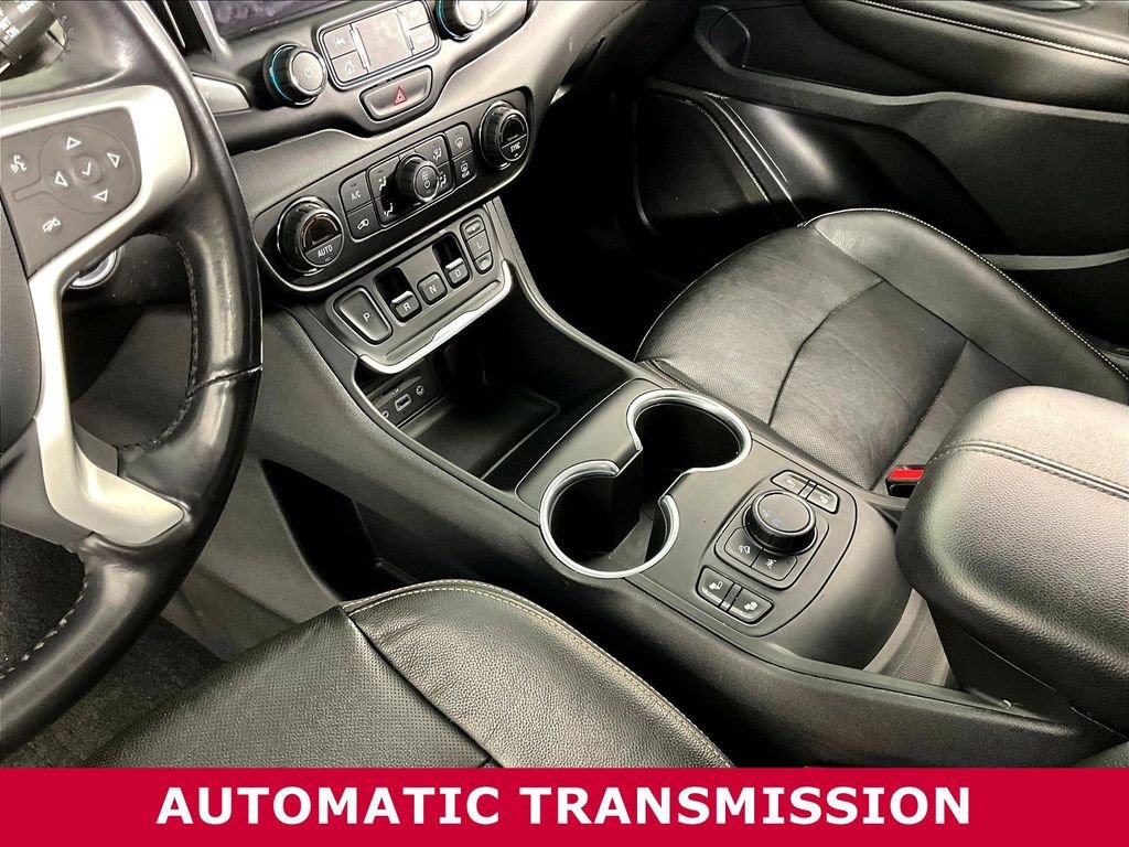Used 2021 GMC Terrain SLT w/ LPO, Floor Liner Package FWD image 18