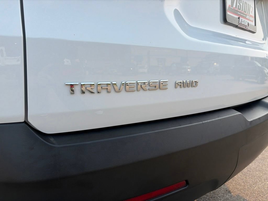 New 2023 Chevrolet Traverse LT w/ LPO, Floor Liner Package AWD/4WD image 16
