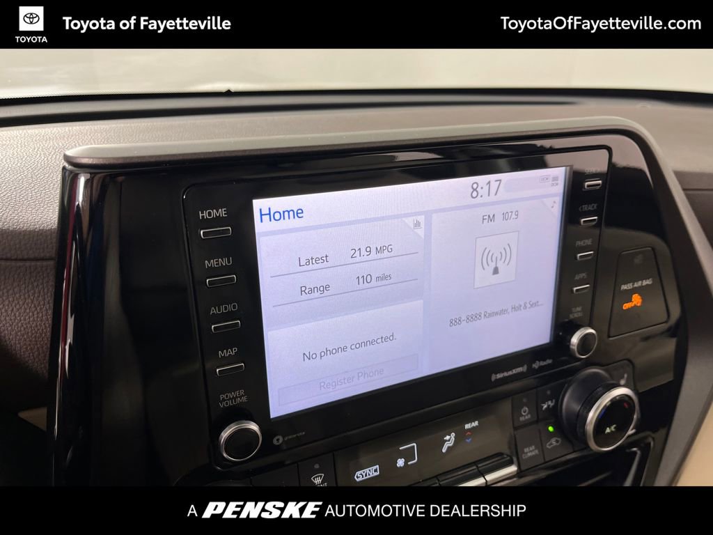 Used 2022 Toyota Highlander XLE FWD image 33