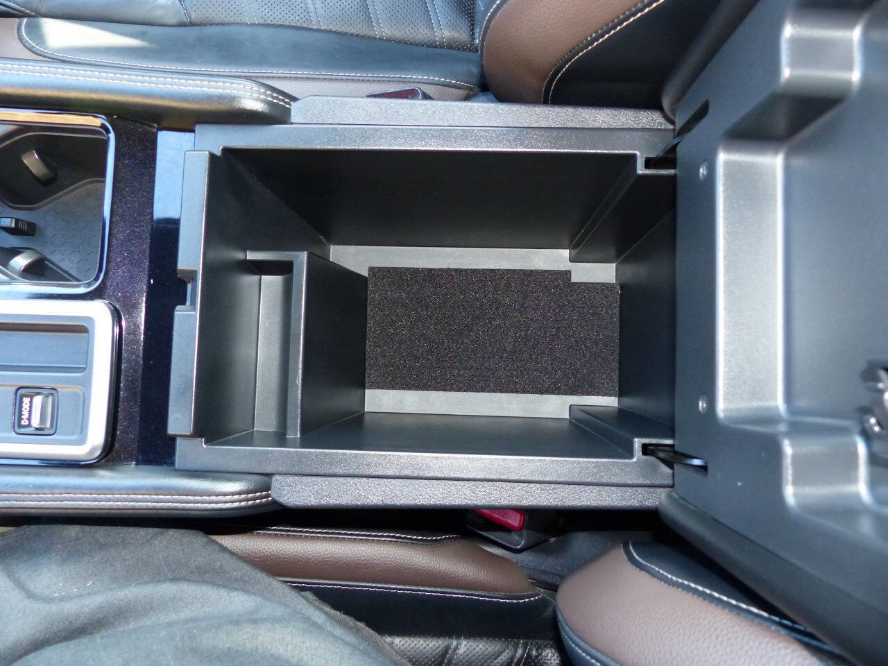 Used 2022 Nissan Pathfinder Platinum w/ Cargo Package FWD image 71