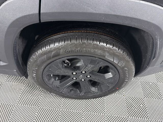 New 2026 Chevrolet Equinox LT w/ Midnight Edition FWD image 12