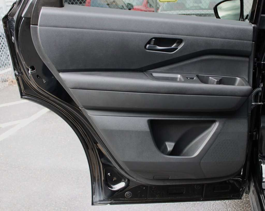 Certified 2024 Nissan Pathfinder S image 15