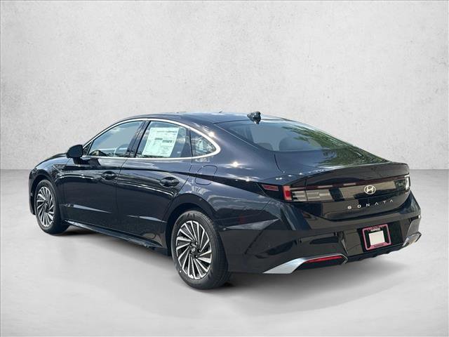 Used 2025 Hyundai Sonata Limited image 9