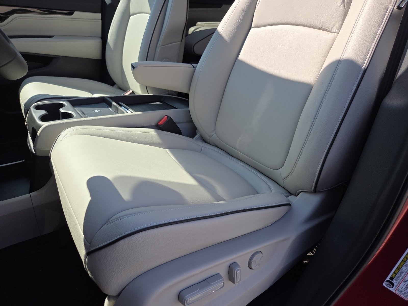 New 2026 Honda Odyssey Touring image 30