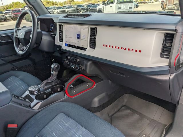 Used 2025 Ford Bronco Heritage Edition image 13