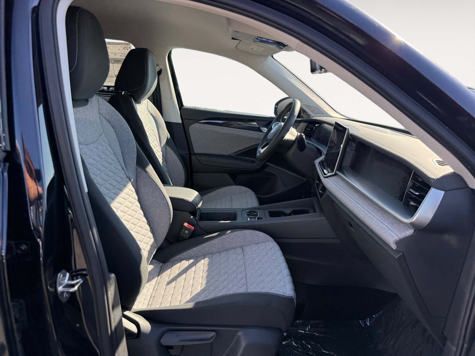 New 2026 Volkswagen Tiguan S AWD/4WD image 19