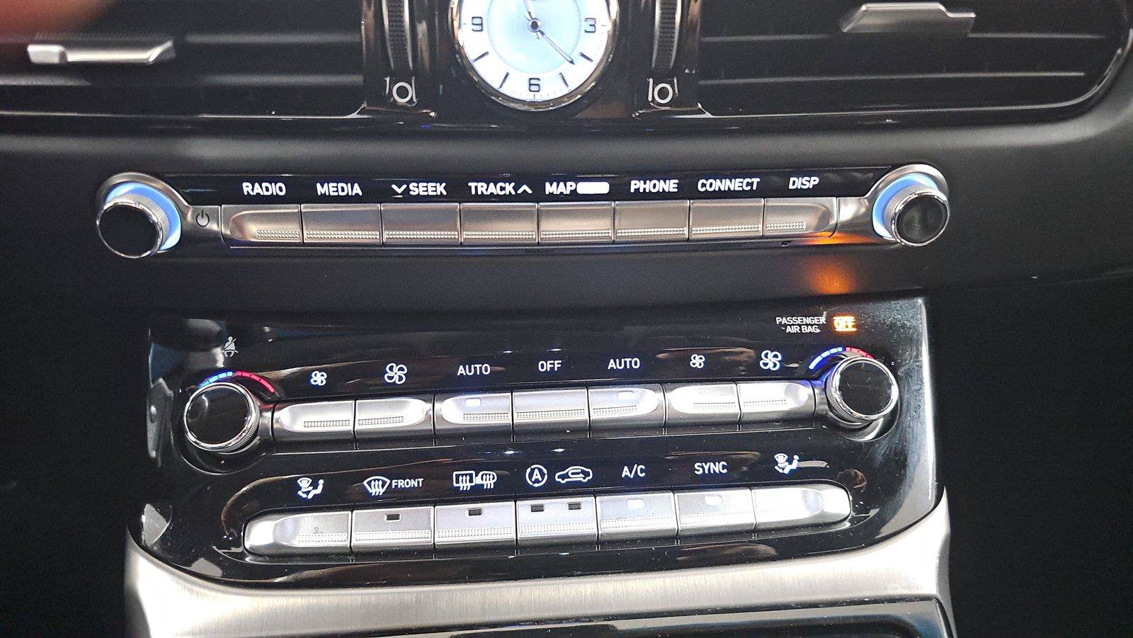 Used 2019 Genesis G90 3.3T Premium RWD image 18