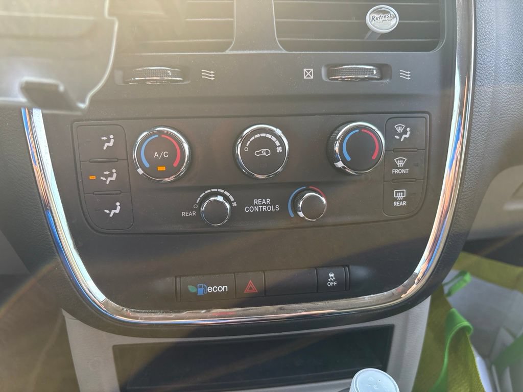 Used 2017 Dodge Grand Caravan SE w/ Power Window Group FWD image 11