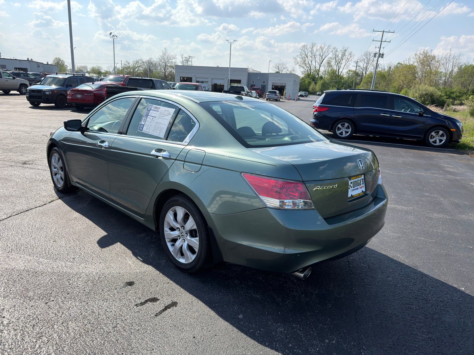 Used 2010 Honda Accord EX-L image 6