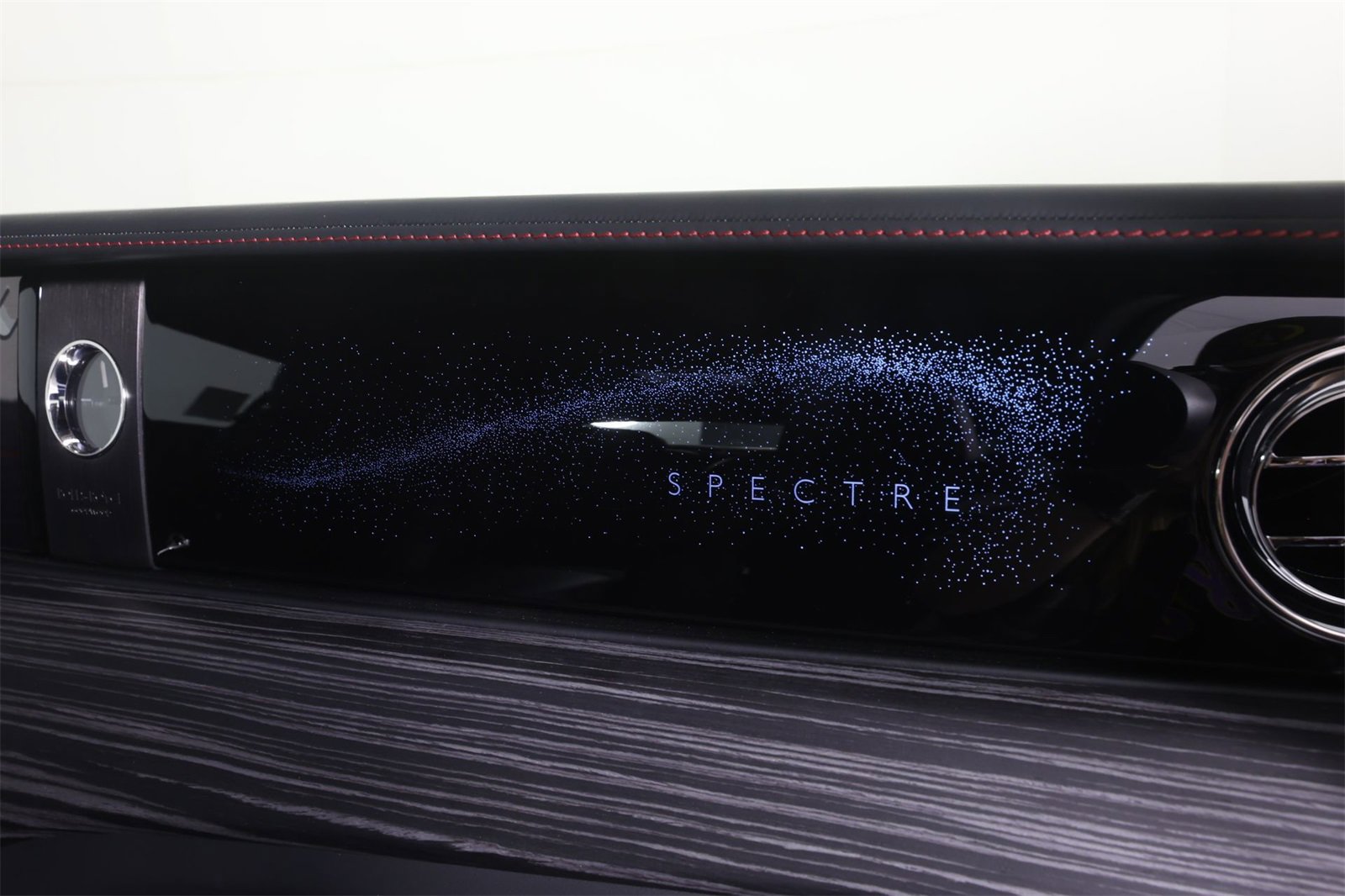 Certified 2024 Rolls-Royce Spectre w/ Spectre Launch Package image 27