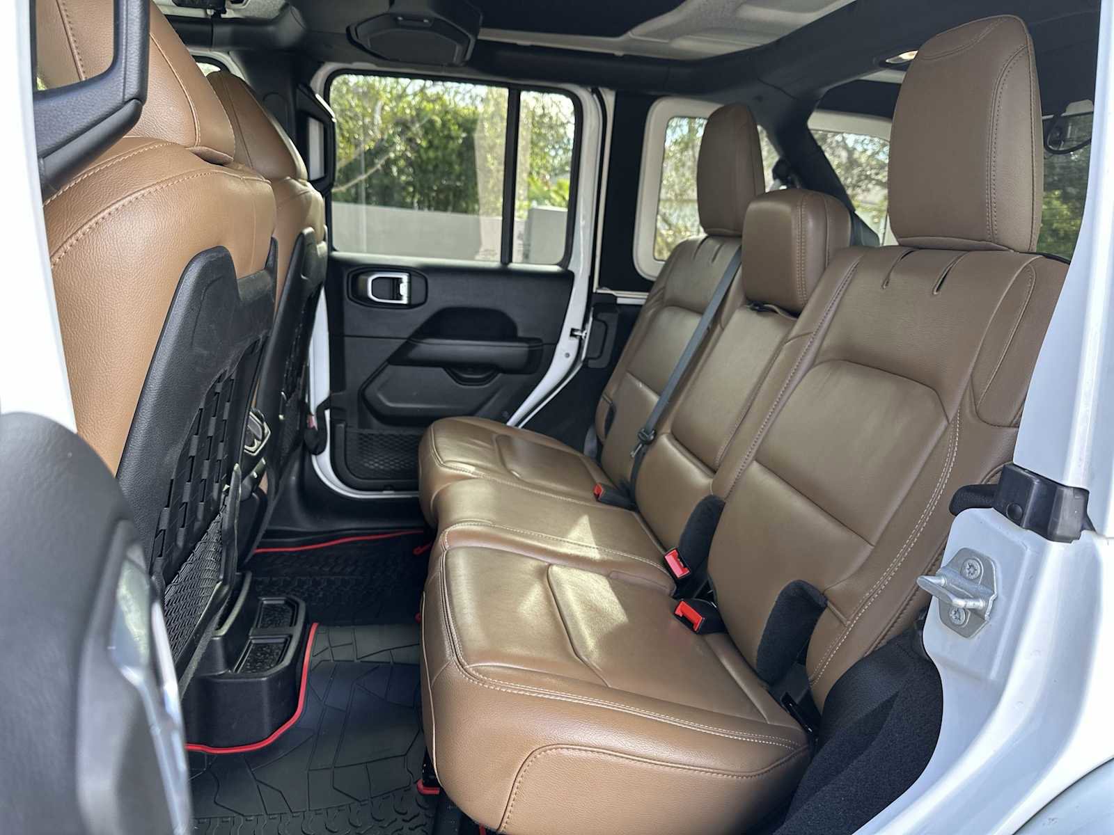 Used 2021 Jeep Wrangler Unlimited Rubicon image 17