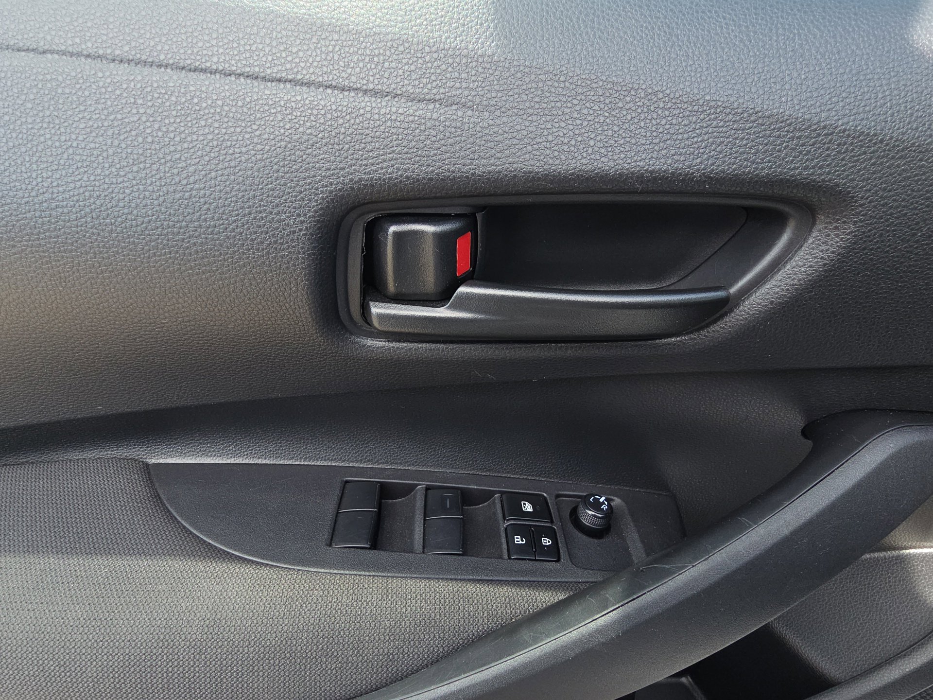 Used 2024 Toyota Corolla LE image 13