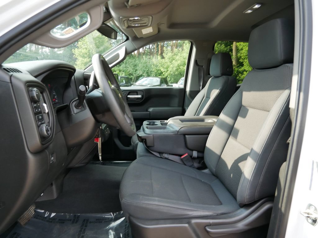 Used 2019 Chevrolet Silverado 1500 Custom w/ Custom Value Package AWD/4WD image 14
