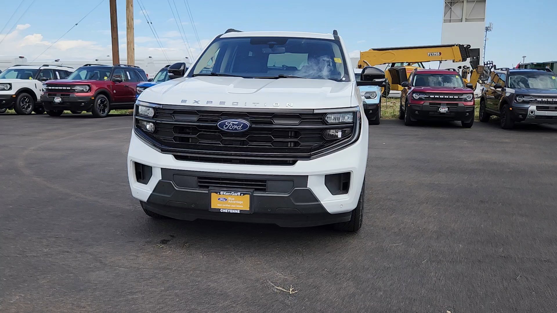 Certified 2025 Ford Expedition Active AWD/4WD image 5