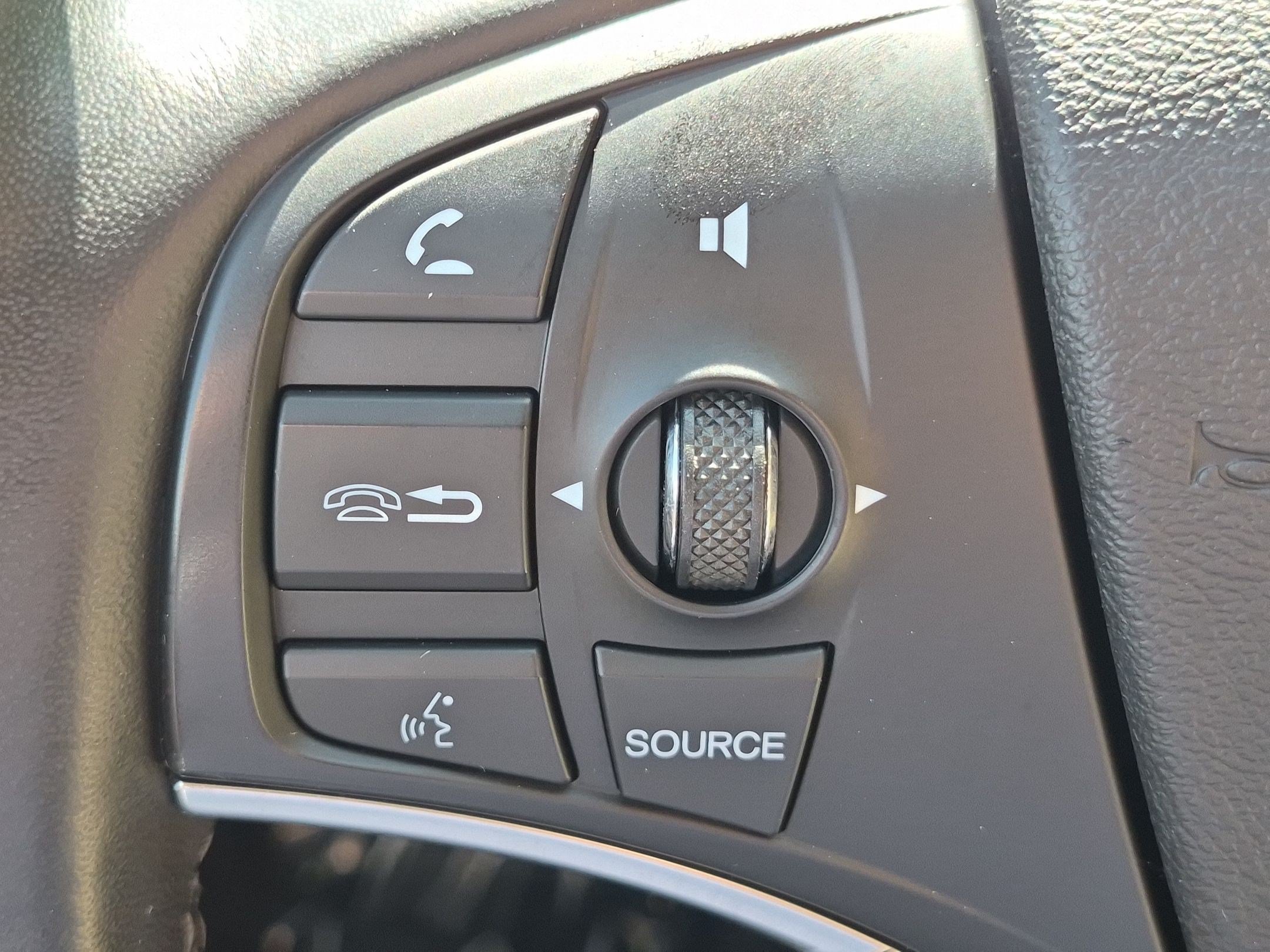 Used 2020 Acura MDX w/ Technology Package AWD/4WD image 19