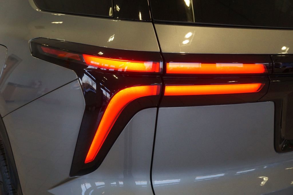 New 2026 Chevrolet Traverse LT image 29