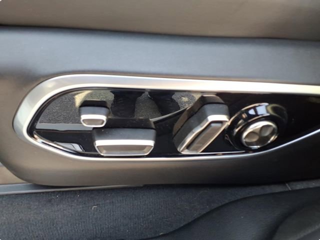 Used 2025 Jeep Grand Cherokee L Summit image 9
