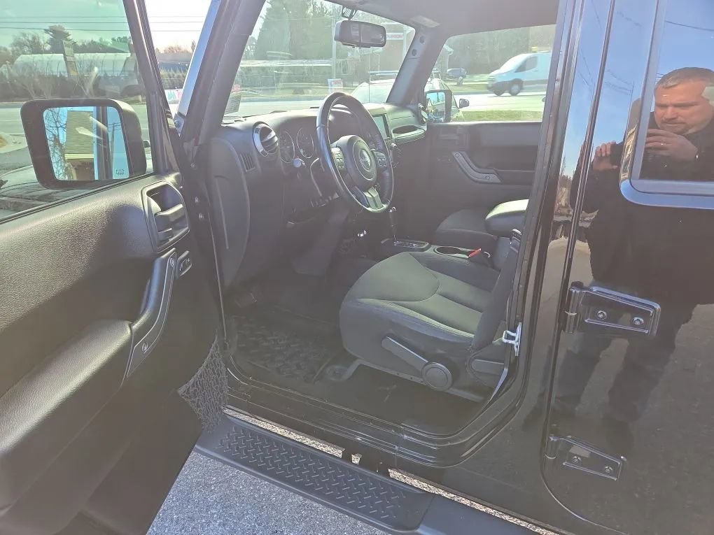 Used 2015 Jeep Wrangler Unlimited Sport w/ Quick Order Package 24S image 9